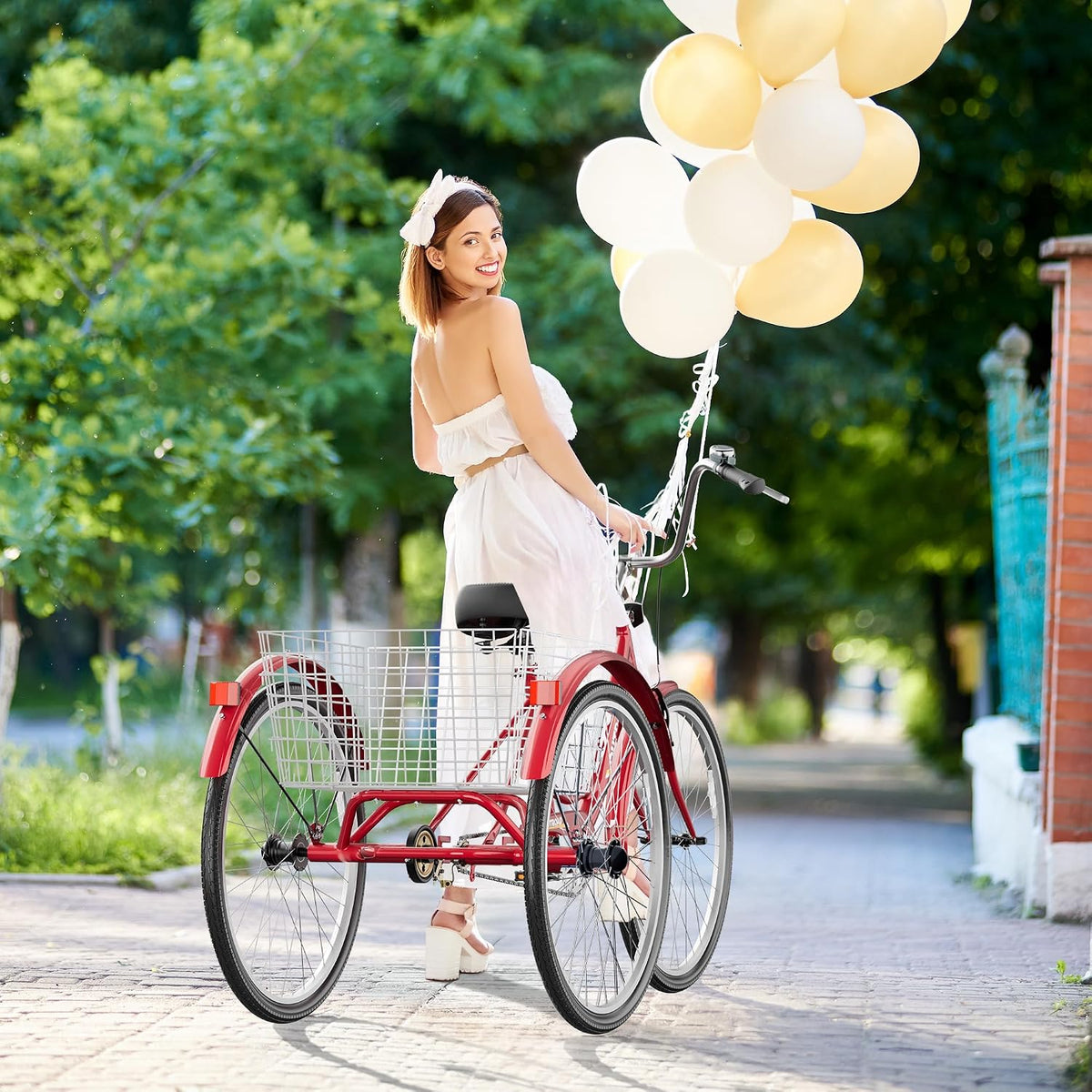 
OUTROAD bicycle details and lifestyle image